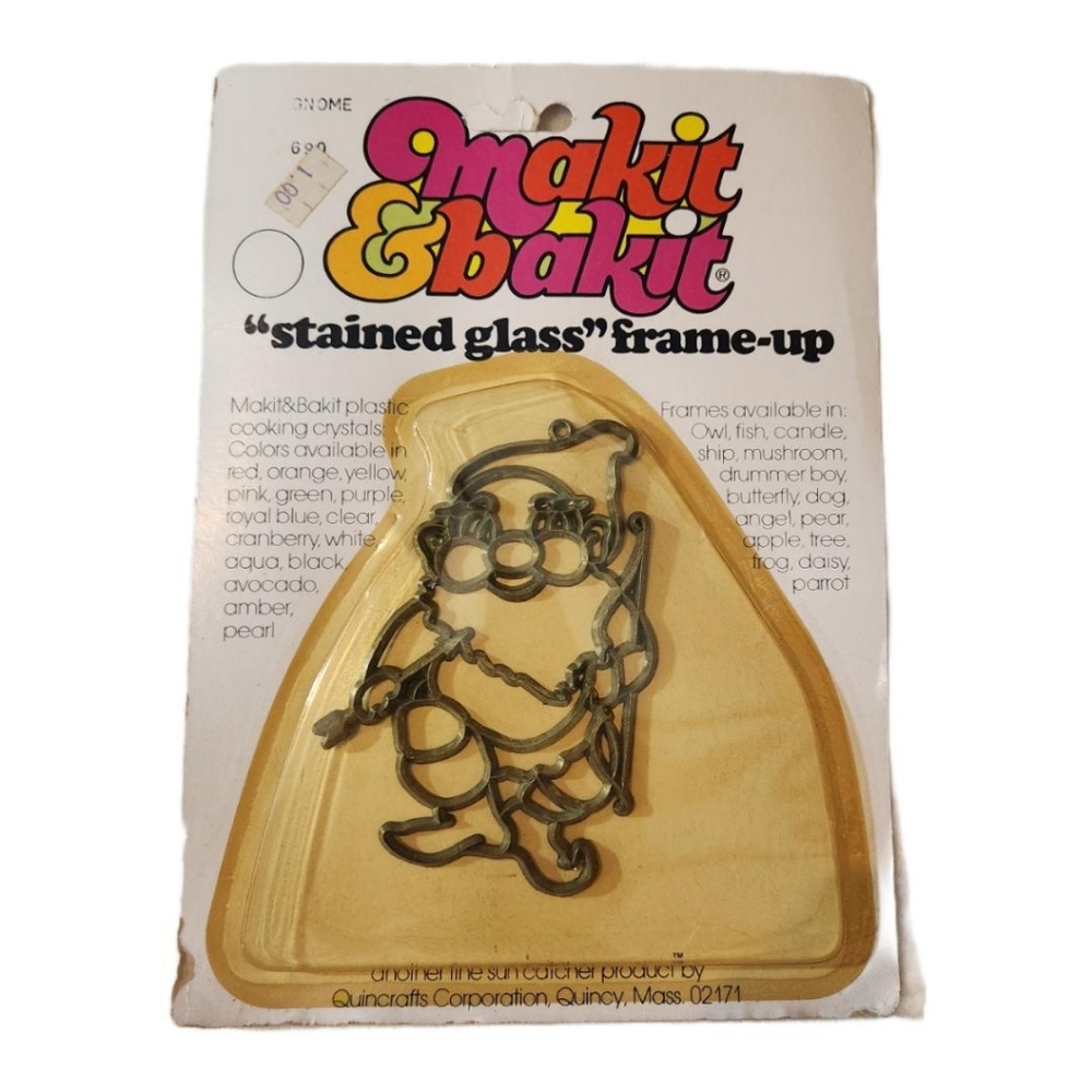 Makit & Bakit Garden Gnome Stained Glass Suncatcher Kit